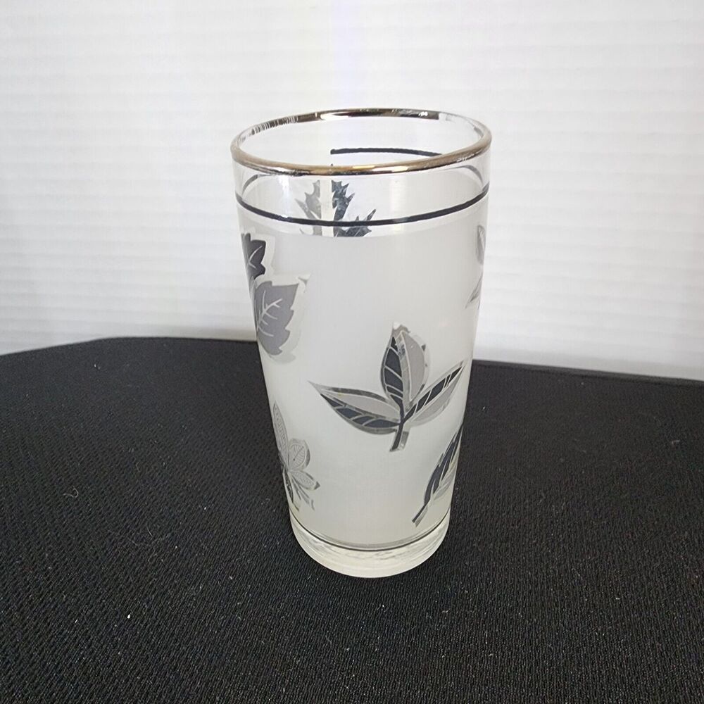 VTG Libbey Silver Leaf Foilage Frosted Juice Glass 4 oz MCM Cordial Shot